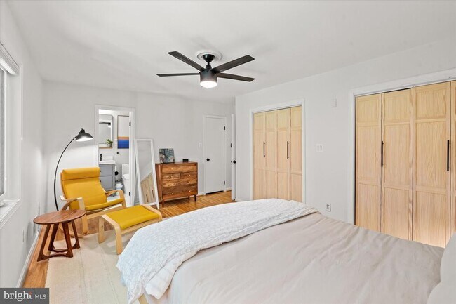 Building Photo - 6123 Beech Tree Dr