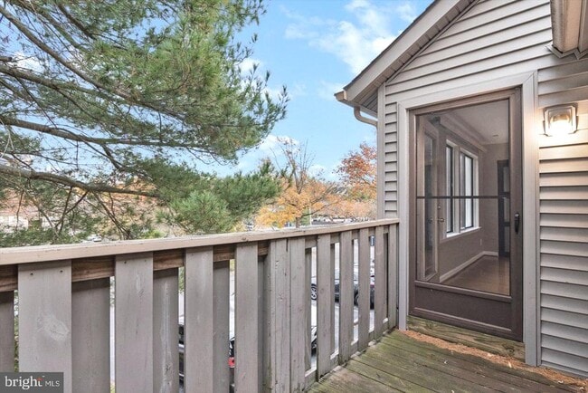 Building Photo - 1966 The Woods II