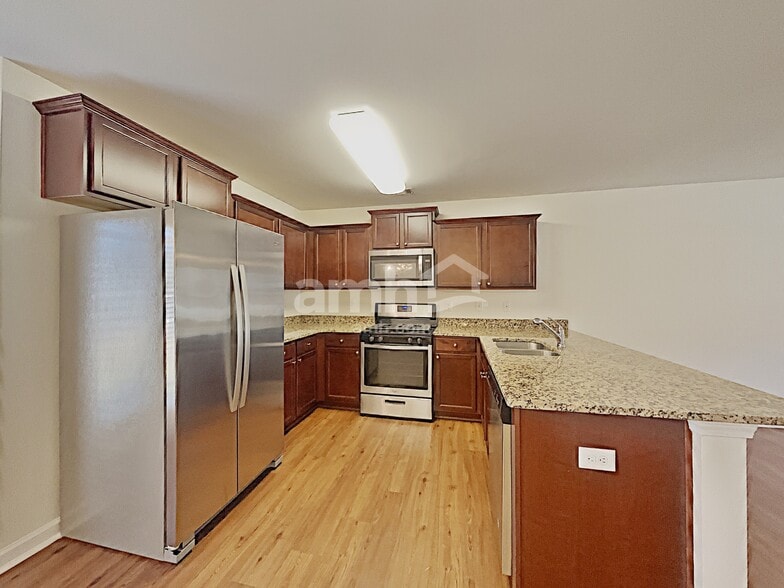 Building Photo - 4863 Clarkstone Dr