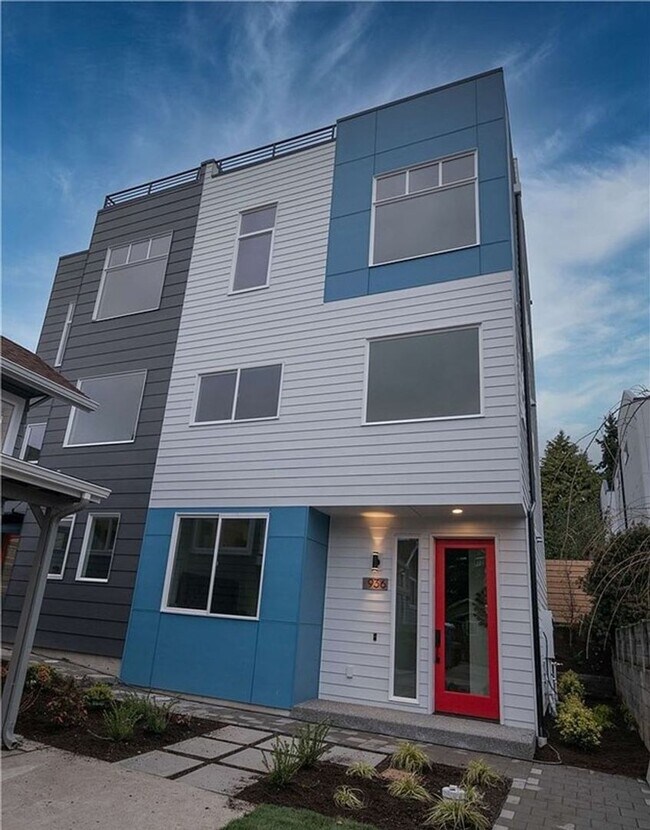Building Photo - 936 N 90th St
