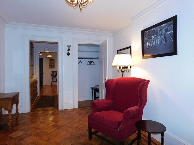 Building Photo - 1113 Bloomfield St