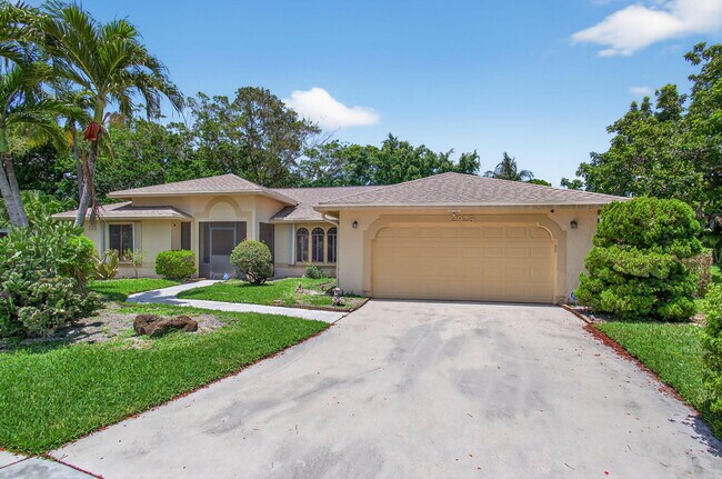 Building Photo - 2925 Riviera Dr