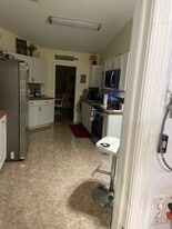 Building Photo - 308 Oak Track Ln