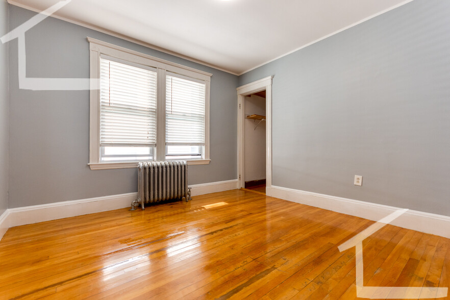 Building Photo - 17 Champney St