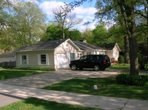 Building Photo - 806 S Julian St