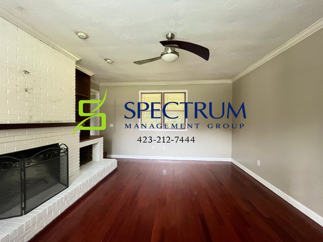 Building Photo - 723 White Oak Cir