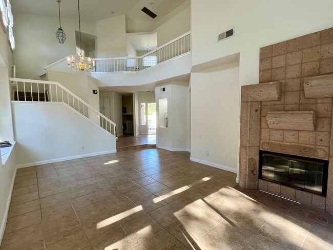 Building Photo - 4 Bedroom 3 Bath  Rancho Del Rey -Chula Vista