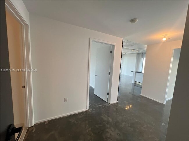 Building Photo - 3470 E Coast Ave