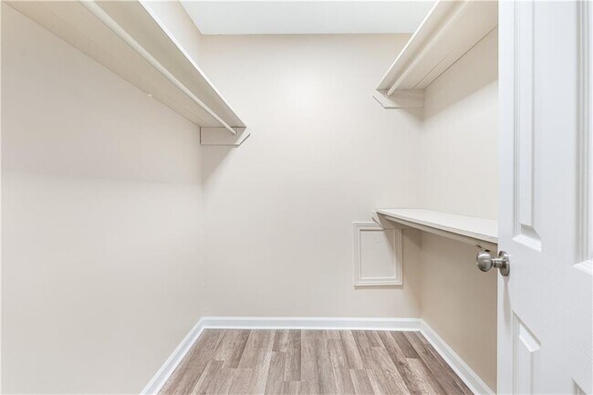 Building Photo - 103 Sterling Ct