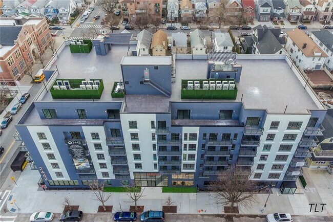 Building Photo - 2442 Ocean Ave