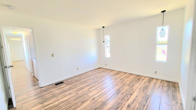 Building Photo - CAL VEGAS RANCHOS - W. Irons