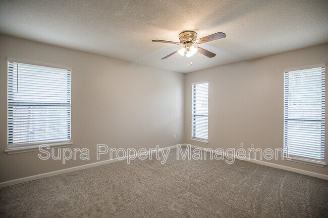 Building Photo - 12449 Long Lake Dr N