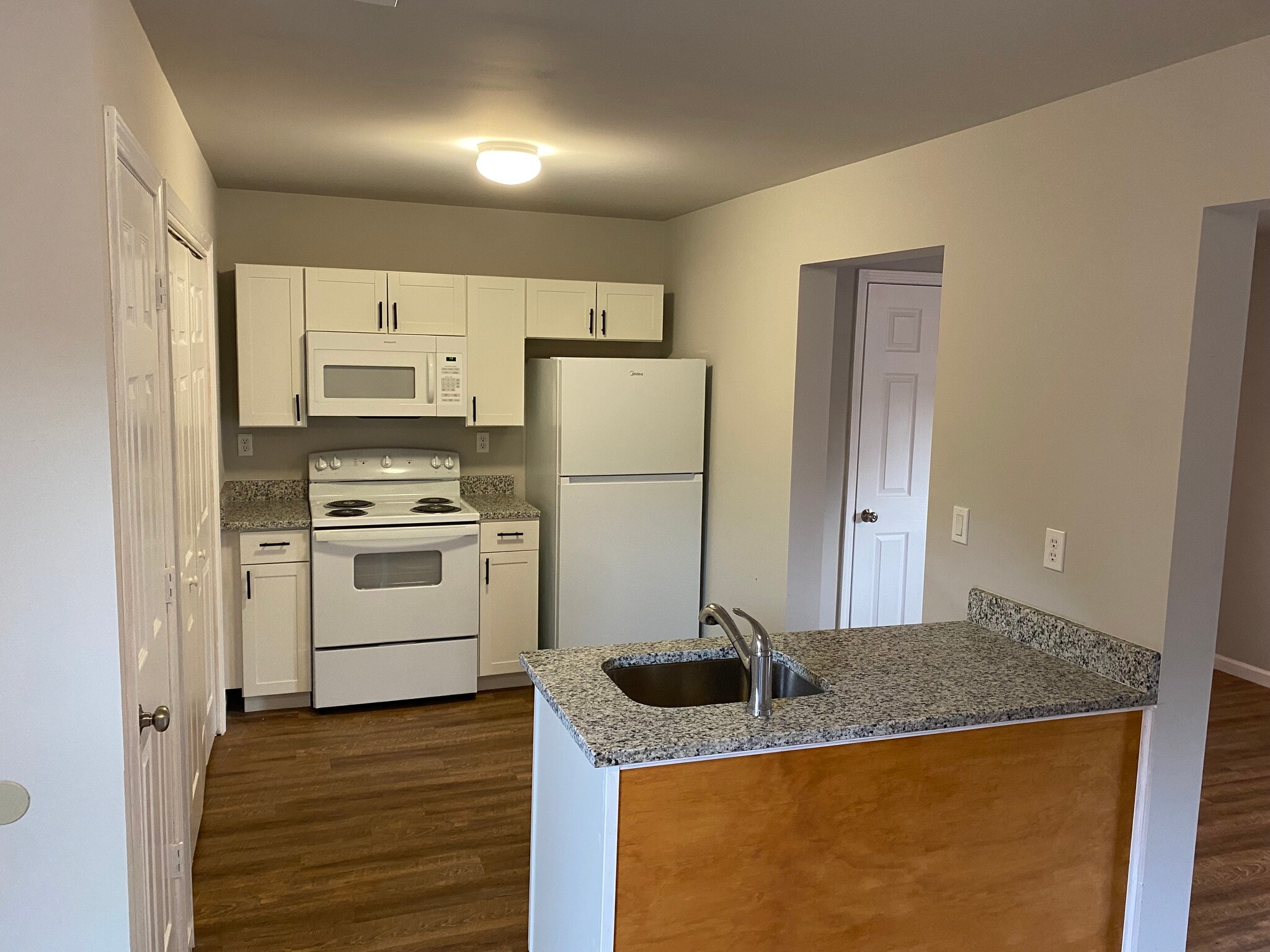 Building Photo - 90 Crabapple Rdg