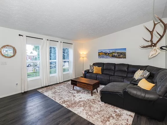 Building Photo - 1465 W 78th Cir