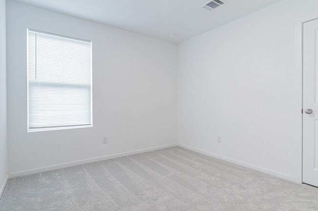 Building Photo - BRAND NEW 4 BD/2 BA Home Located off 211/Potranco RD! Available NOW!