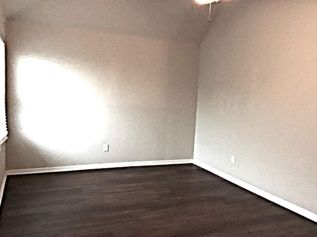 Building Photo - 15515 Elm Leaf Pl