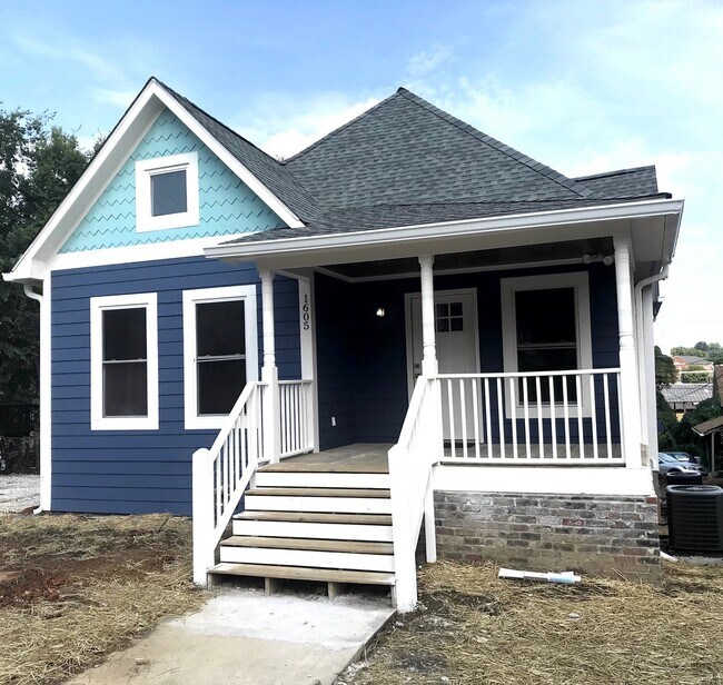Building Photo - 1605 Forest Ave