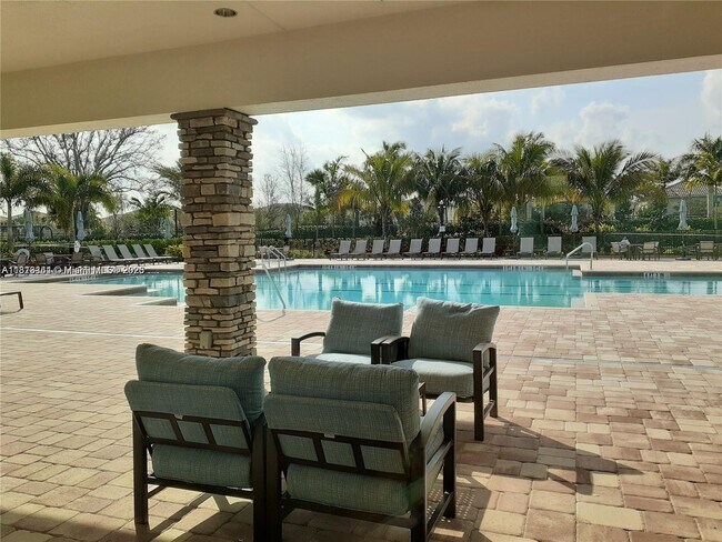 Building Photo - 8214 Hanoverian Dr
