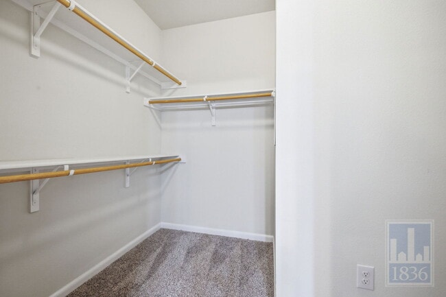 Building Photo - 9604 Eloquence Dr