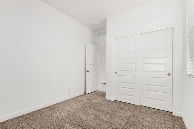 Building Photo - Beautiful Corner Lot Home with Modern Upgrades