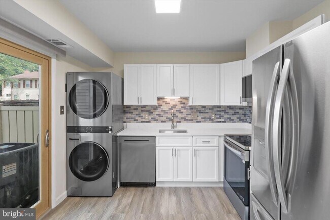 Building Photo - 2846 Chablis Cir