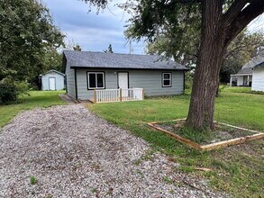 Building Photo - "Charming 2-Bed Gem in Wichita with Cozy 8...