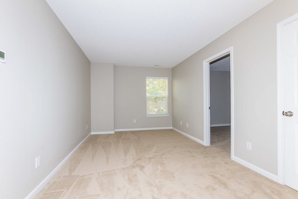 Building Photo - 4521 Hyperion Ct