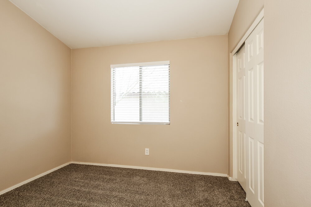 Building Photo - 13833 W Bola Dr