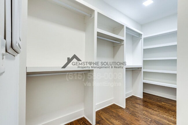 Building Photo - 628 Shelby Ave