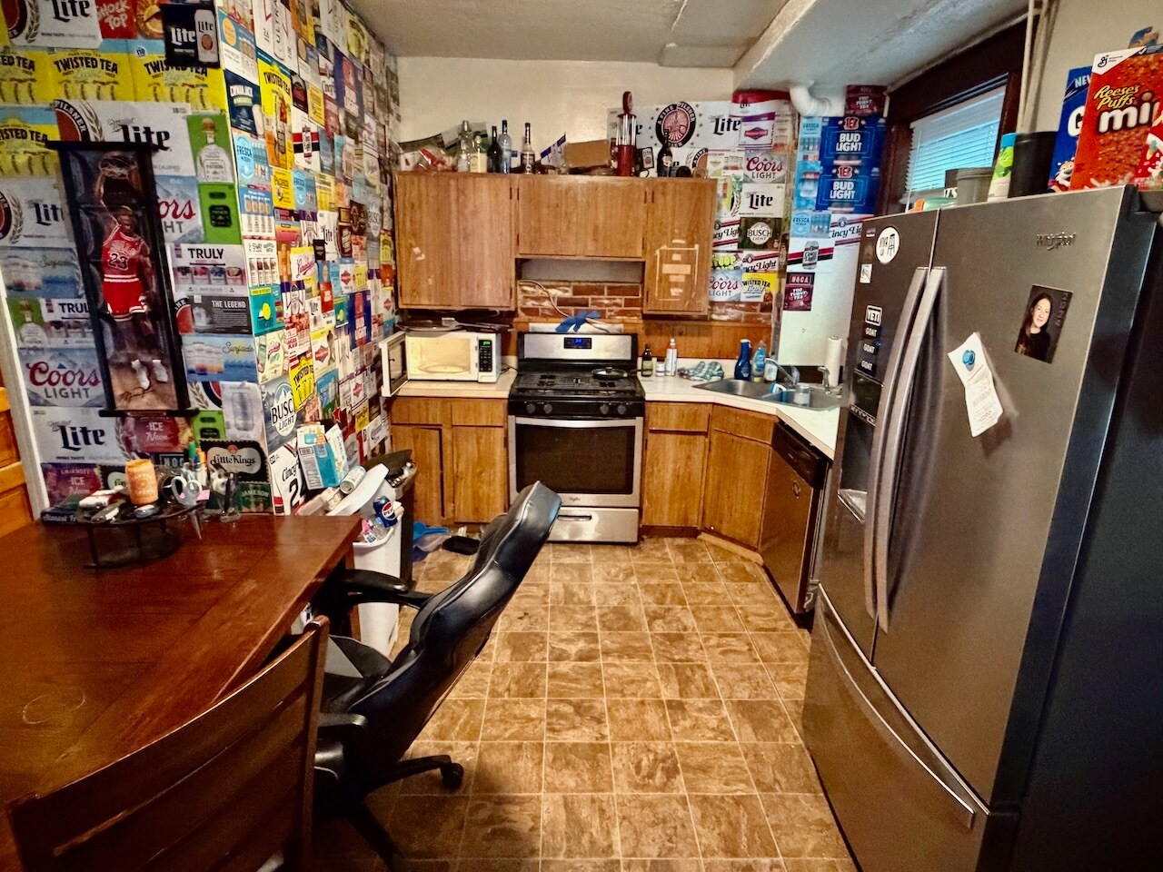 Building Photo - 2346 Stratford Ave