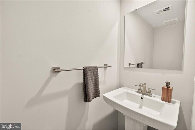 Building Photo - 16224 Bright Star Wy