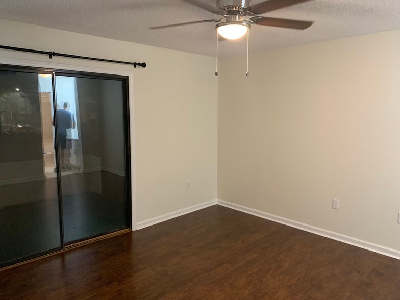 Building Photo - 7150 Winery Ln