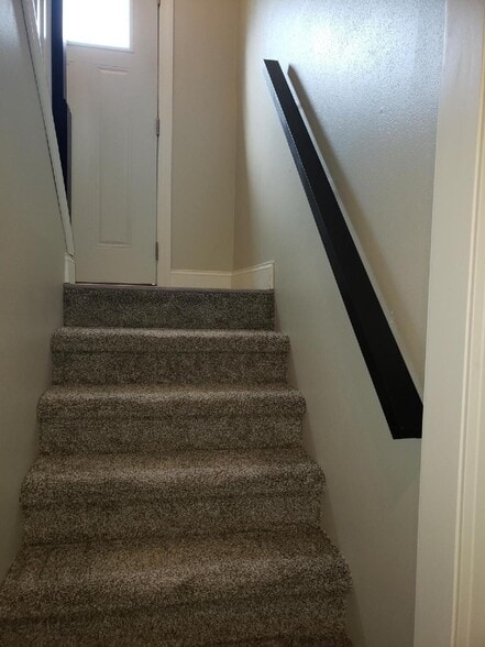 Building Photo - 2450 Hamilton St