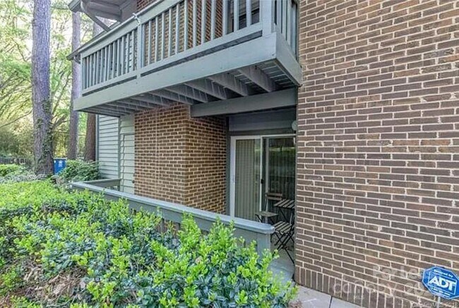 Building Photo - 4948 Sardis Rd