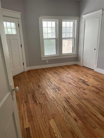 Building Photo - 402 S Pearl St