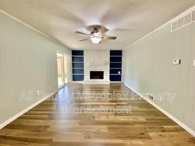 Building Photo - 3773 High Vista Dr