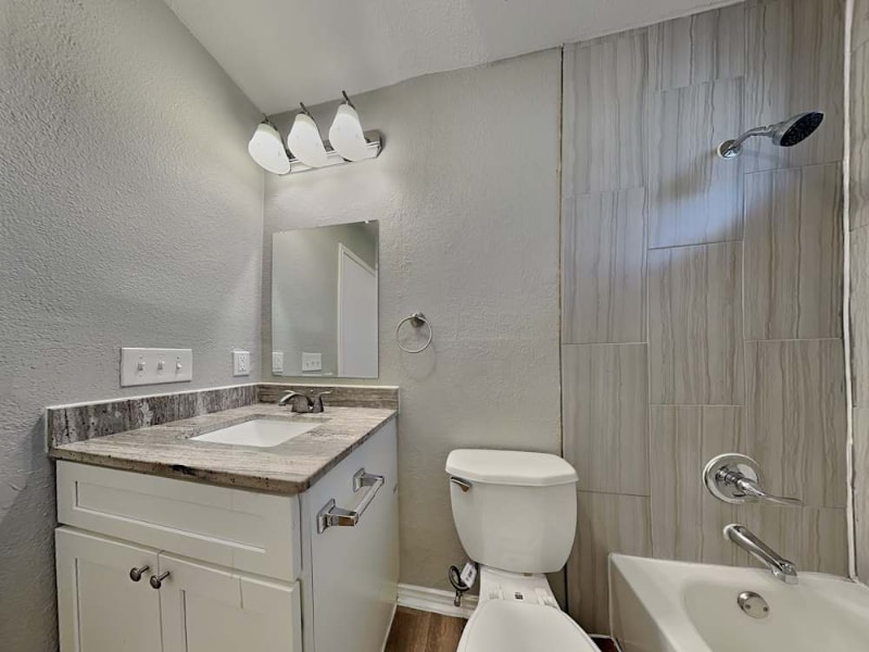 Building Photo - 201 Kalmia Dr