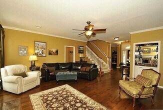 Building Photo - 4007 Alice Dr