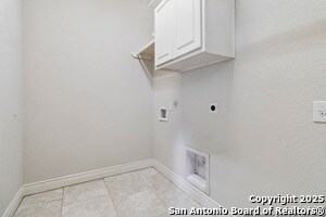 Building Photo - 944 Wilderness Oaks