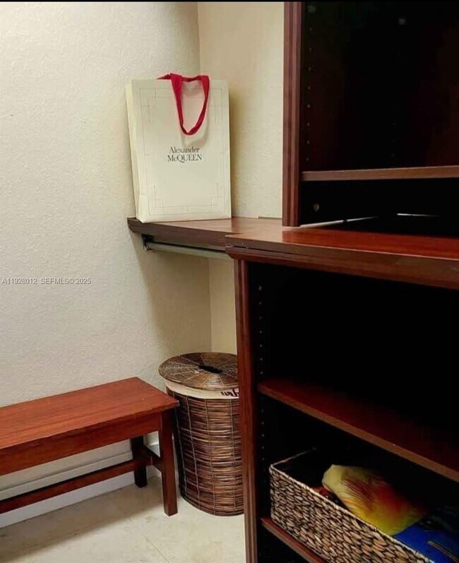 Building Photo - 2228 Polk St