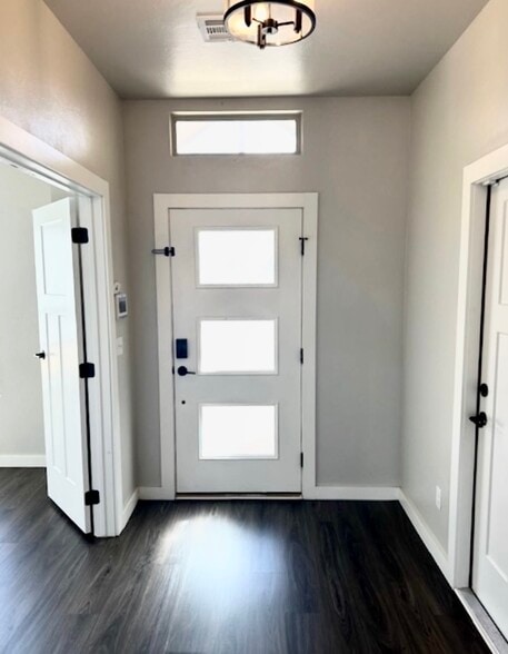 Building Photo - 533 NW 176th St