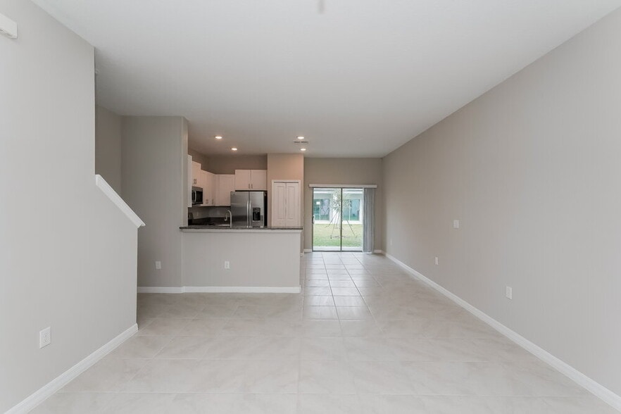 Building Photo - 2137 Great Sapphire Ln