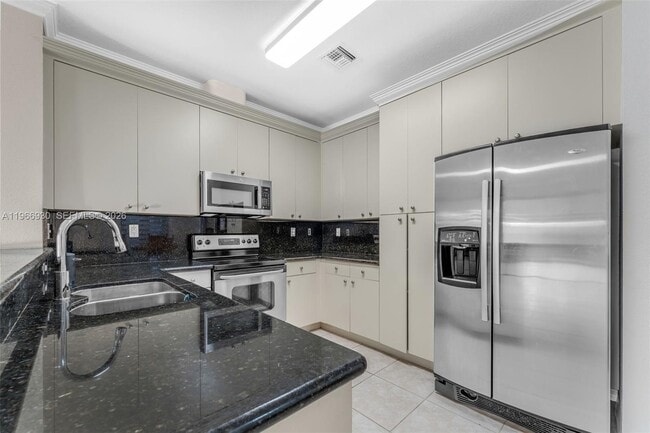 Building Photo - 2280 SW 152nd Pl