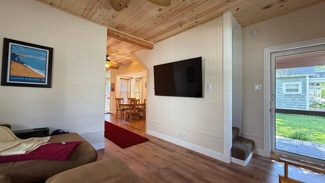 Building Photo - Charming 2 Bedroom Furnished Home on E. Front Street in TC