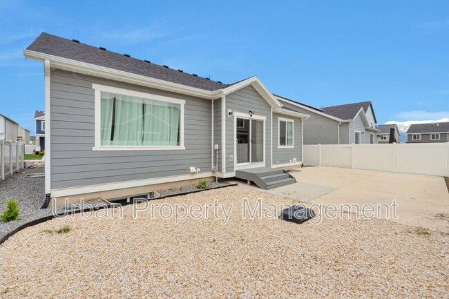 Building Photo - 3761 W 620 N