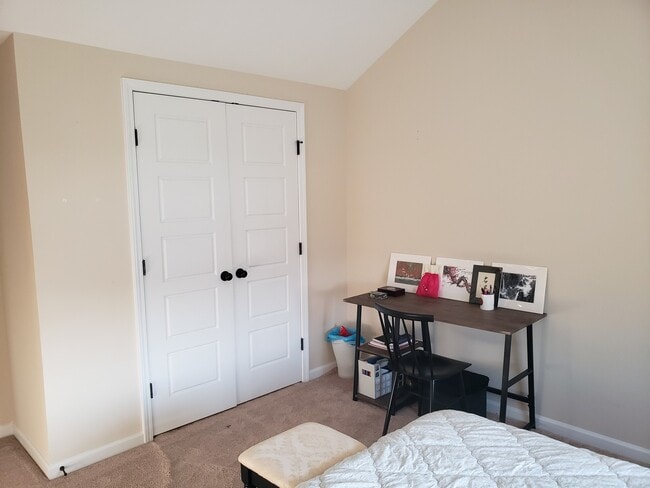 Building Photo - Unfurnished 3 Bedroom 2.5 bath home in The Landing at Mill Creek