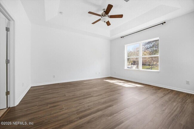 Building Photo - 18 Amherst Pl