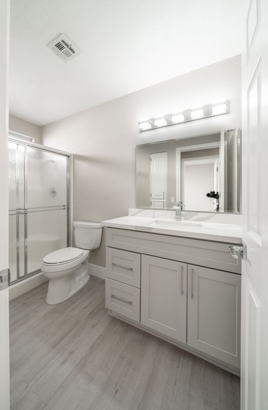 Building Photo - 1804 Summit Pointe Dr