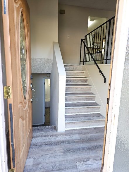 Building Photo - 411 S Pierce Rd