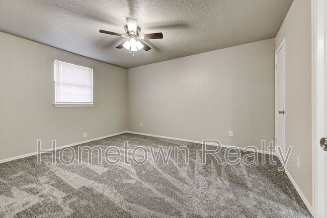 Building Photo - 6460 W Hefner Rd